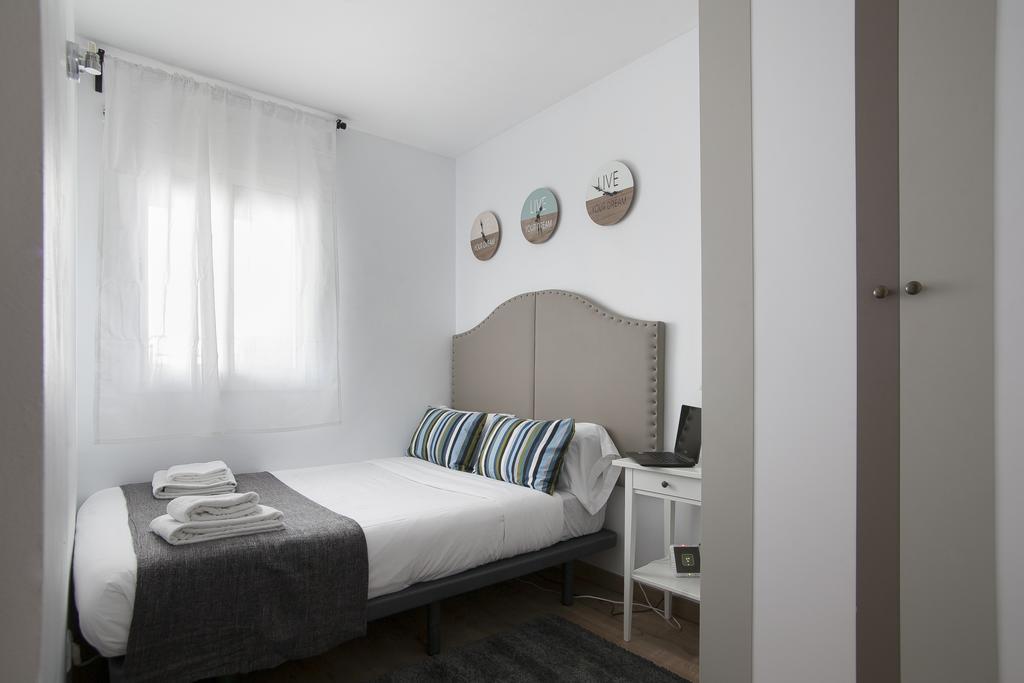 Tendency Apartments Fira L'Hospitalet de Llobregat Exterior foto